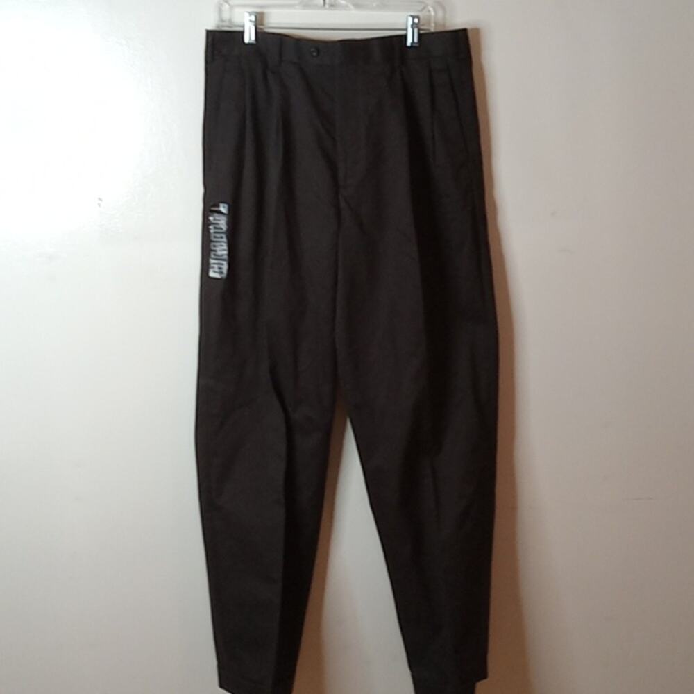 NWT Axist pleated men's 36X34 black cuffed pants